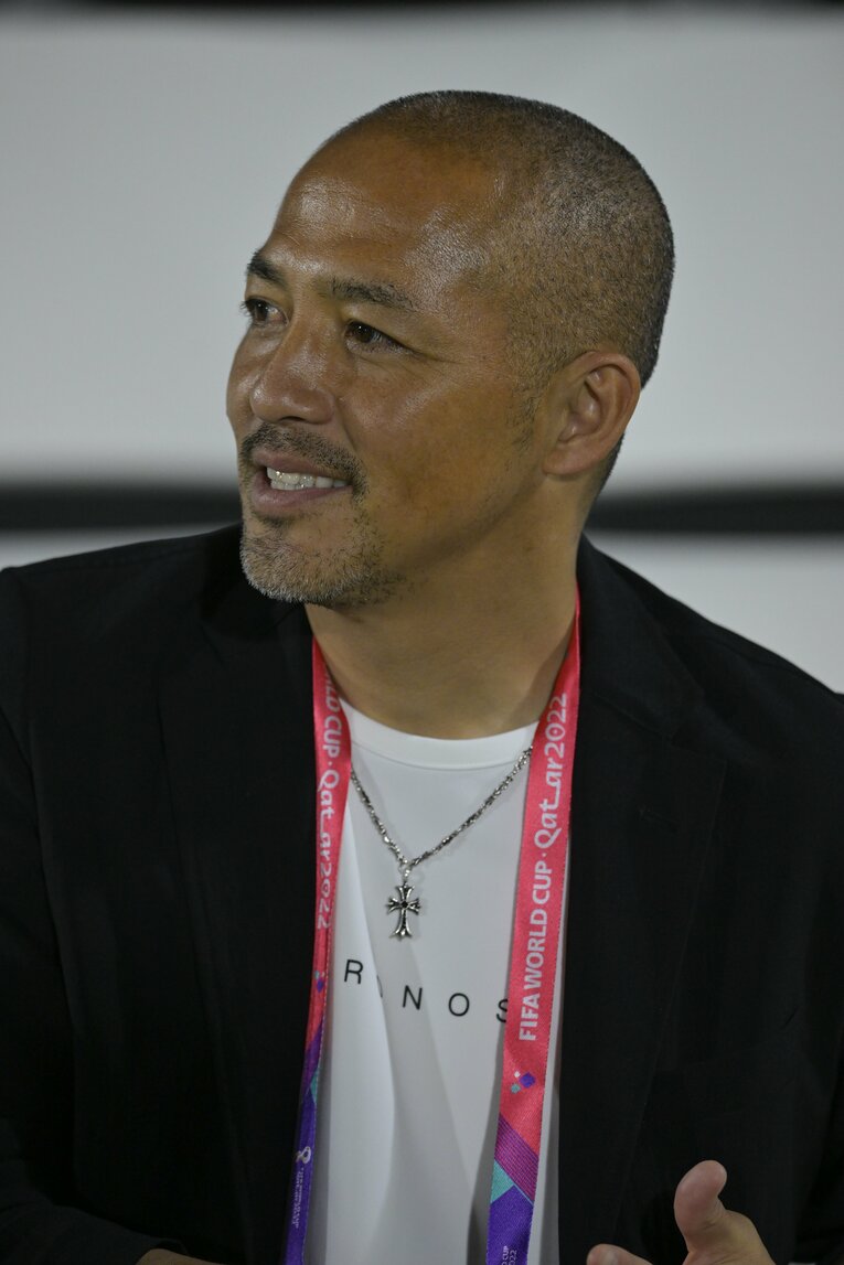 スペイン戦前日の練習に現れた小野伸二　©Koki Nagahama／JMPA