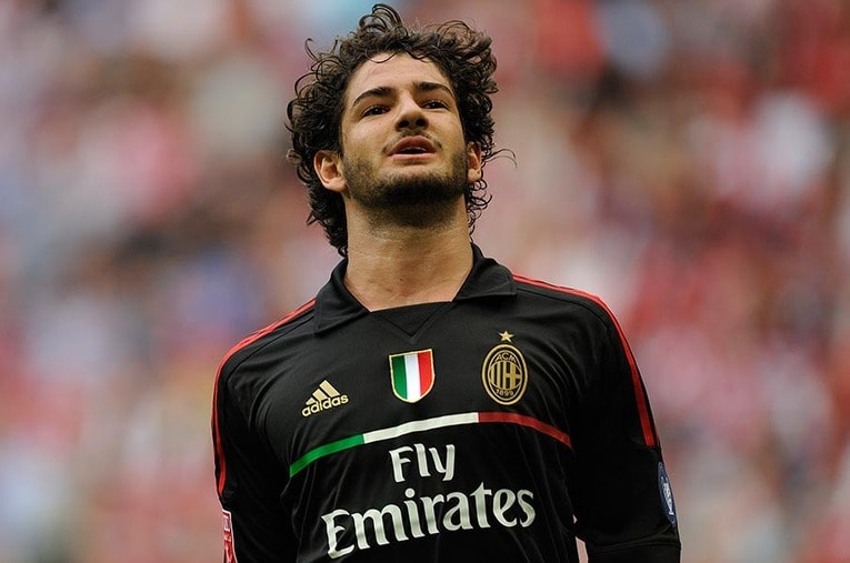 ACミラン時代のアレシャンドレ・パト。若くして煌めいた才能によって、2010年代を代表するストライカーとしての期待値が高まったが…… ／ photograph by Takuya Sugiyama