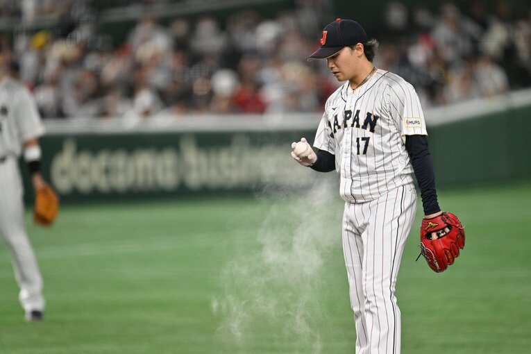 2番手でマウンドに上がり、好救援を見せた伊藤大海　©Naoya Sanuki