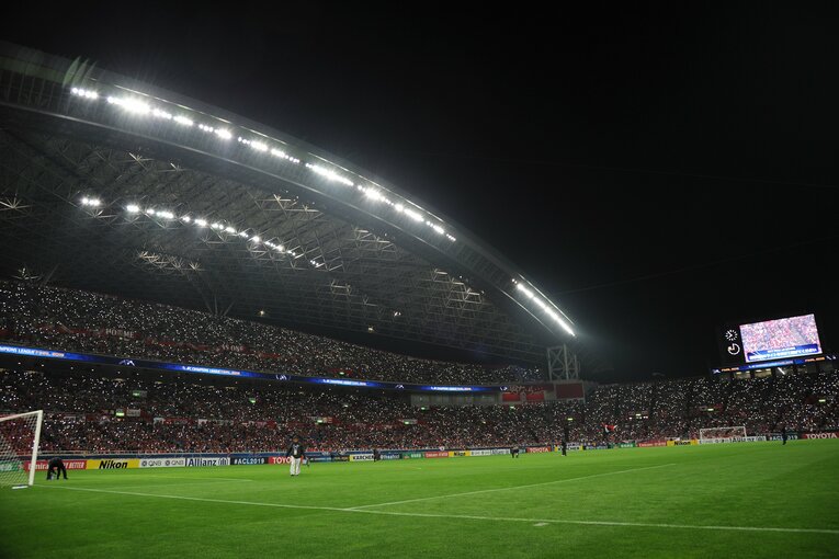 2019年ACL決勝では、多くのサポーターがハーフタイムにスマートフォンのライトを点灯していた