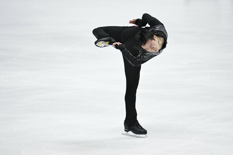 NHK杯ショート、鍵山の演技　©︎Asami Enomoto