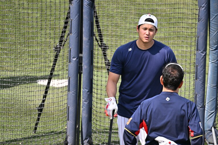栗山監督との会話　©︎Naoya Sanuki