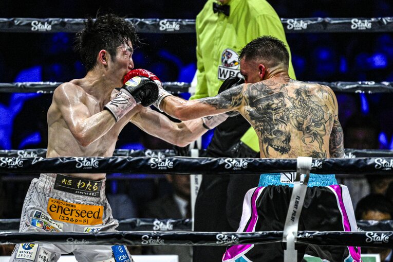 寺地拳四朗vs.ヘッキー・ブドラー　©Takuya Sugiyama