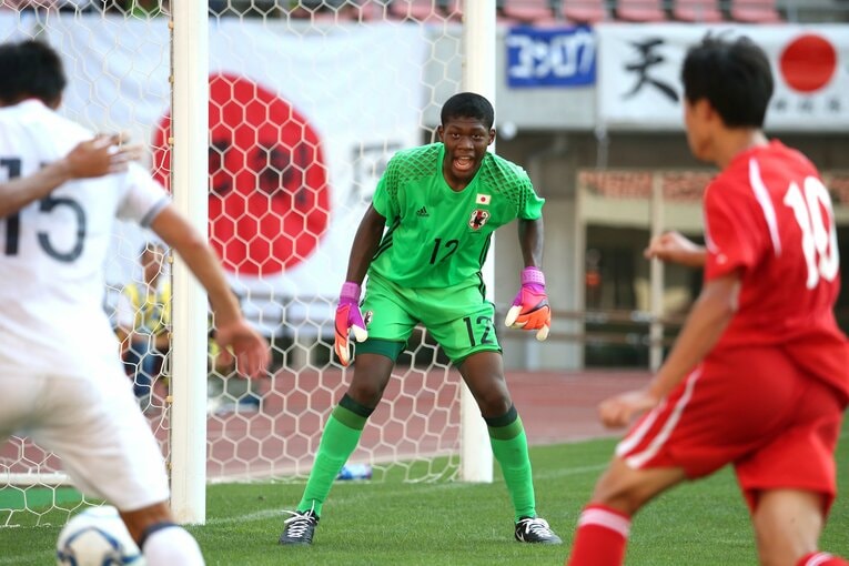【日本サッカー名選手レア写真集】2017年の鈴木彩艶（当時14歳）。画像は右に続きます　©JFA/AFLO