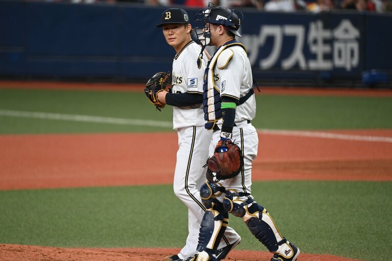 阪神打線につかまった球界を代表するエースと若月のバッテリー　©Naoya Sanuki