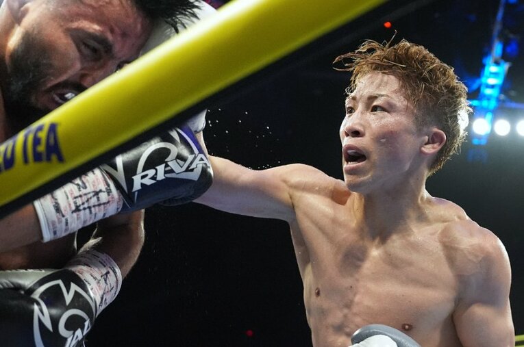 8回TKOでラモン・カルデナスを下した井上尚弥。現地ラスベガスのリングサイドで試合を撮影した福田直樹氏が語る“決定的瞬間”とは ／ photograph by Naoki Fukuda