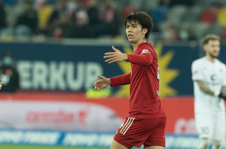 日本代表での活躍とは裏腹に、ドイツで苦しむ田中碧。監督交代を機に、チームは復調の気配を見せているが…… ／ photograph by Getty Images