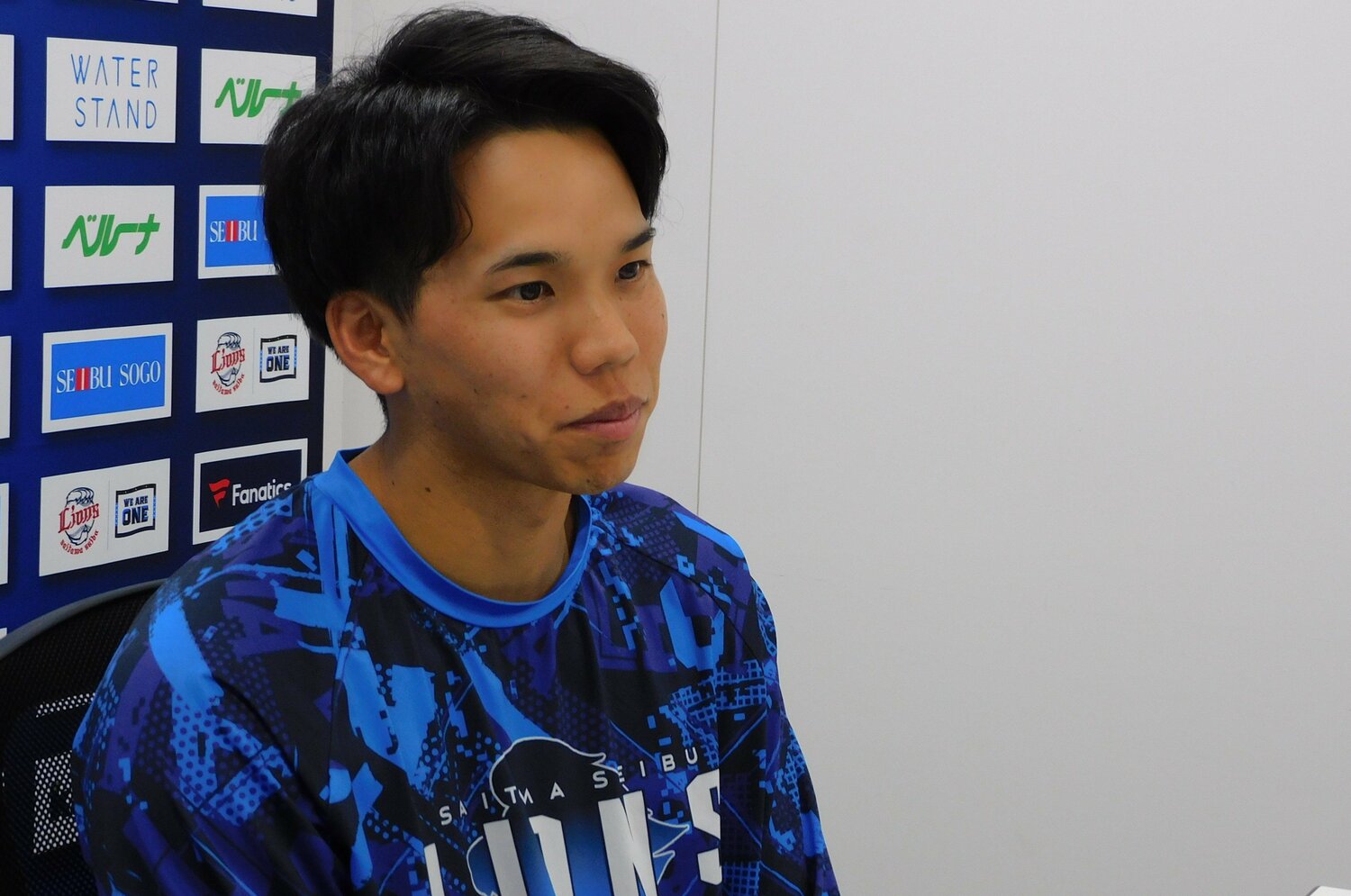 「本当に突然だった」というトレードを振り返る髙松 ©Number Web