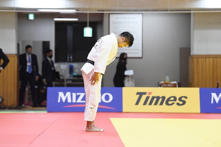 試合終了直後の丸山　(C)Itaru Chiba