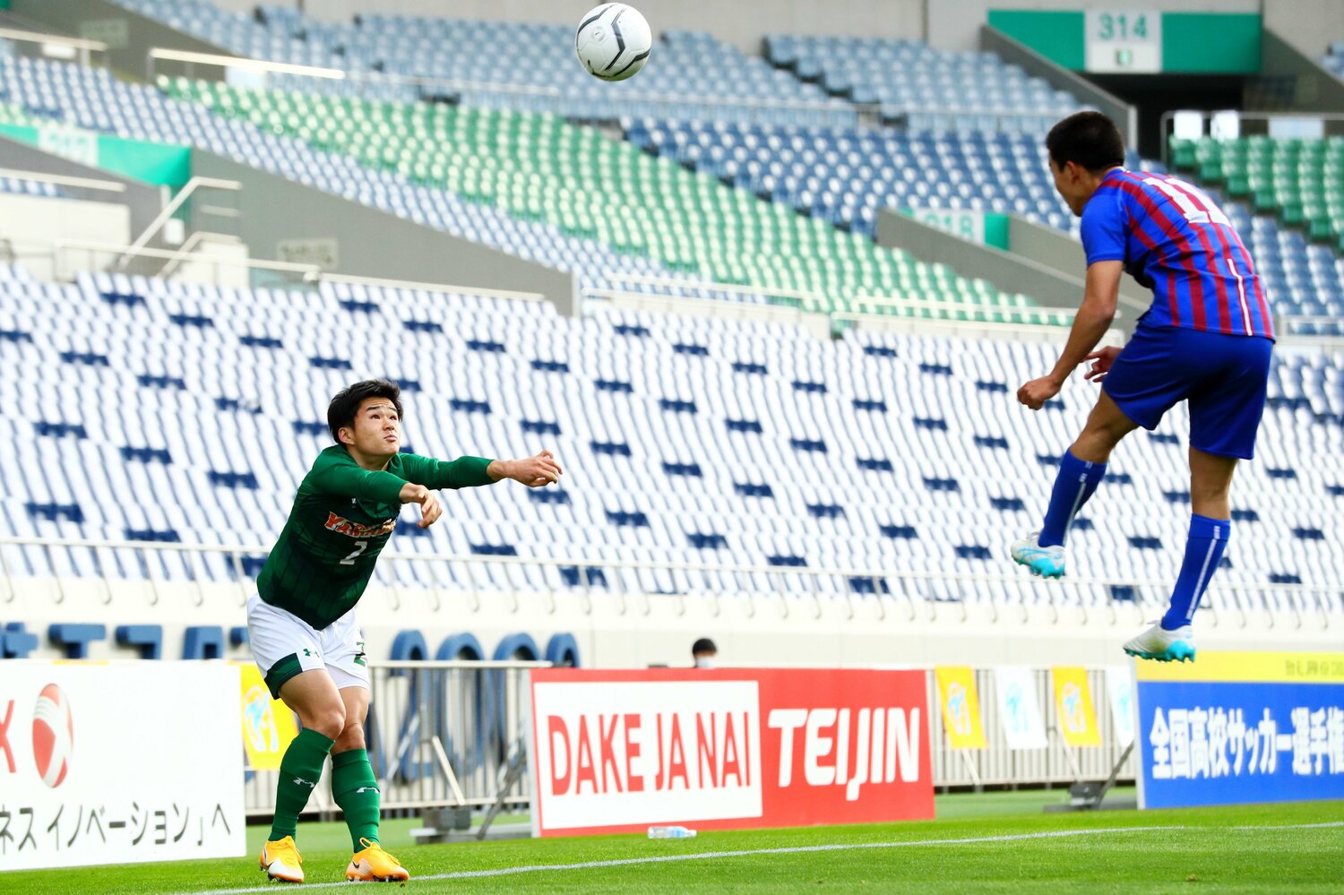 青森山田高時代からロングスローを効果的に使ってきた　©AFLO