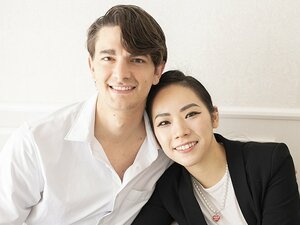 結婚6年目、小松原美里＆尊夫妻が明かす“共働きアスリートのライフスタイル”「プロポーズはUSJ」「卵子凍結を考えています」