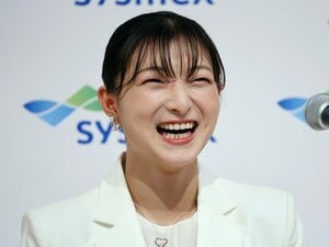なぜ坂本花織は大会の日でも、ライバル選手を励ましたのか?「人に勝ちたい」と考えていたジュニア時代からの変化…引退まで愛され続けた“人柄の原点”
