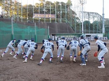高校野球で「年間通じたリーグ戦文化」づくりは可能か　慶應義塾高の監督らが語る「次のステージ」「一緒に野球をする仲間」の大切さ＜Number Web＞ photograph by Kou Hiroo