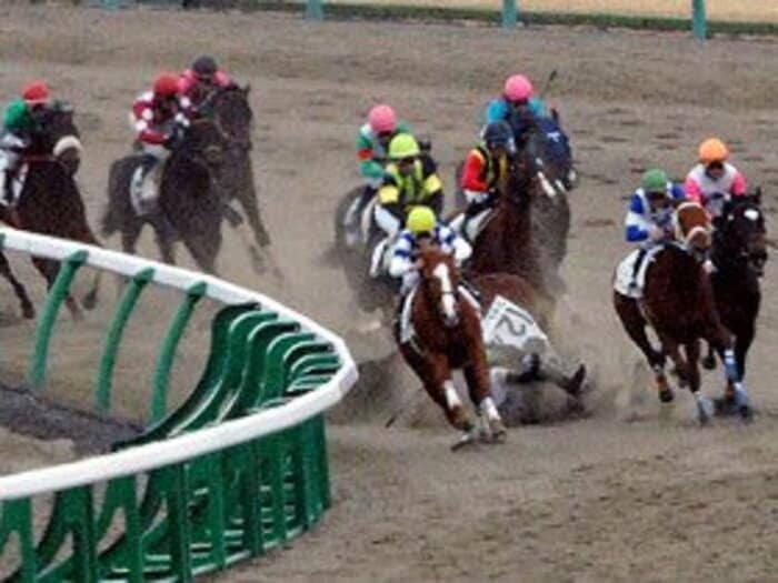騎手への「加重制裁」は、すべてに公平な裁決か?~初の適用は三浦皇成と松岡正海~<Number Web> photograph by NIKKAN SPORTS