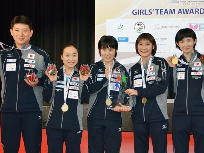 18歳以下世界ランクでトップ5独占!卓球女子は伊藤、平野以外も充実。<Number Web> photograph by Kyodo News