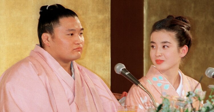もうスクープ競争はやめてください」伝説の貴花田・宮沢りえ婚約会見