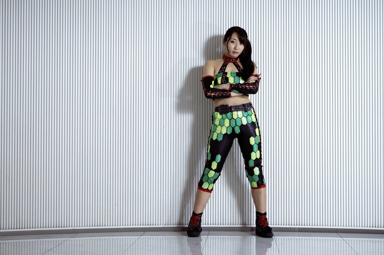 「私が見てほしいのは…」グラビアアイドルでプロレスラー・勇気みなみが語る決意「可愛いと思われればいい」から変わったプロ意識《特別グラビア》(2)