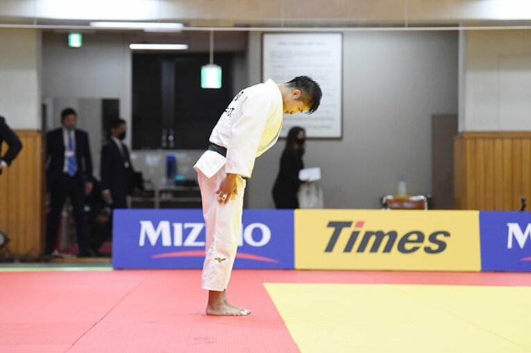 試合終了直後の丸山　(C)Itaru Chiba