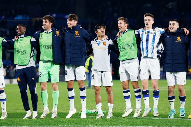 CL決勝トーナメント進出に大喜びのイレブン　©Daisuke Nakashima