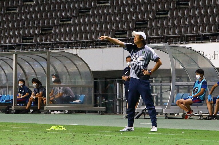 Jを沸かせた“岡山劇場”の岡山一成は今何を？ スペイン人女性監督からの指摘と絆、指導者のリアル(8) ／ photograph by Atsushi Iio