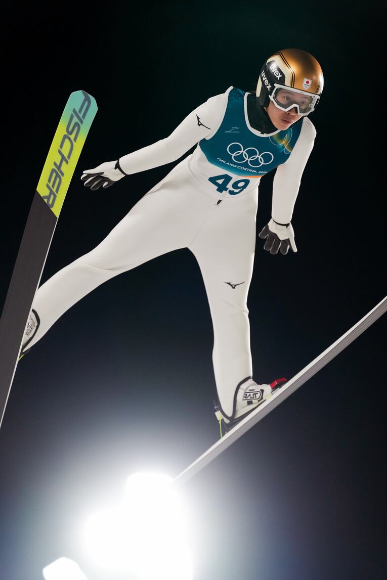 ミラノ・コルティナ五輪女子ノーマルヒルの現地写真【スワイプするとそのほかの写真もご覧になれます】　©Tsutomu Kishimoto／JMPA