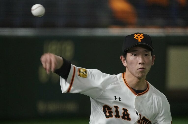 戸郷翔征がなぜ“裏ローテ”の頭に？巨人・原監督「メジャー志向」構想。(2)
