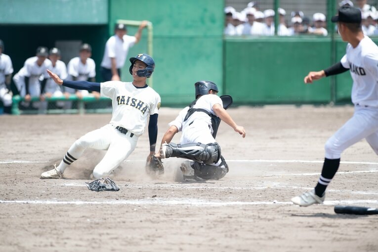 島根大会3回戦の浜田戦。サヨナラのランナーが生還する大社 ©Kota Inoue