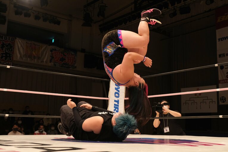 センダイガールズの11.23後楽園大会メインにて行われた「チーム200キロ」橋本千紘&優宇vsアンドラス宮城&響