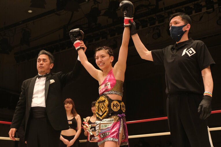 ぱんちゃん璃奈が13戦全勝で文句なしの「トップファイター」に…それでも“若い女子選手ならでは”の偏見、SNS誹謗中傷との闘いが続く(41)