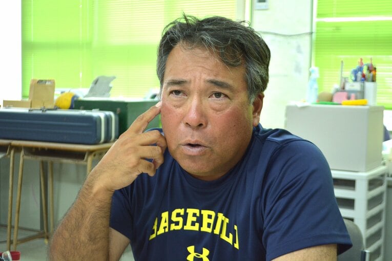 赴任当時の沖縄水産の「信じがたい荒れ方」を語る新垣隆夫　©Takarin Matsunaga