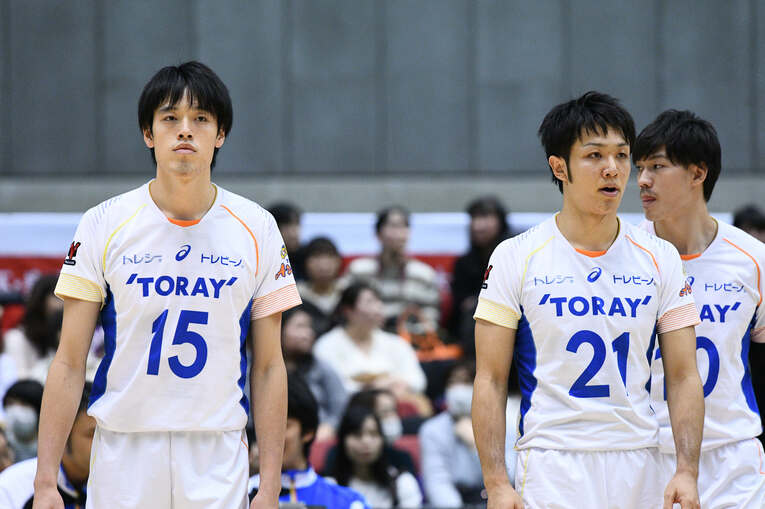 東レアローズや日本代表で若い頃からコンビを組んできた藤井直伸と李博（写真は2016年）。大宅は2人が見せる“あうんの呼吸”を見本としてきた　©︎AFLO SPORT