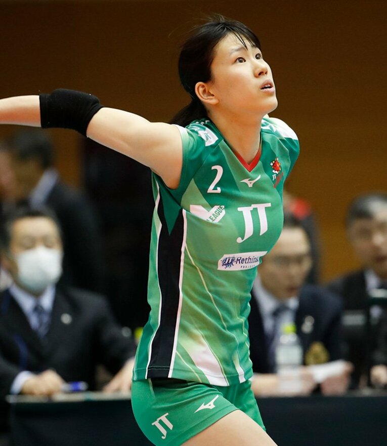 Kotona Hayashi
1999年11月13日生まれ。金蘭会高から'18年に入団。アウトサイドヒッター。173cm。