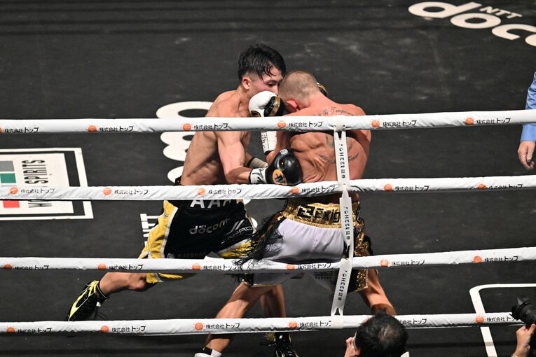 2022年12月13日／ポール・バトラー戦（WBA・WBC・IBF・WBO世界バンタム級王座統一戦）©Naoya Sanuki