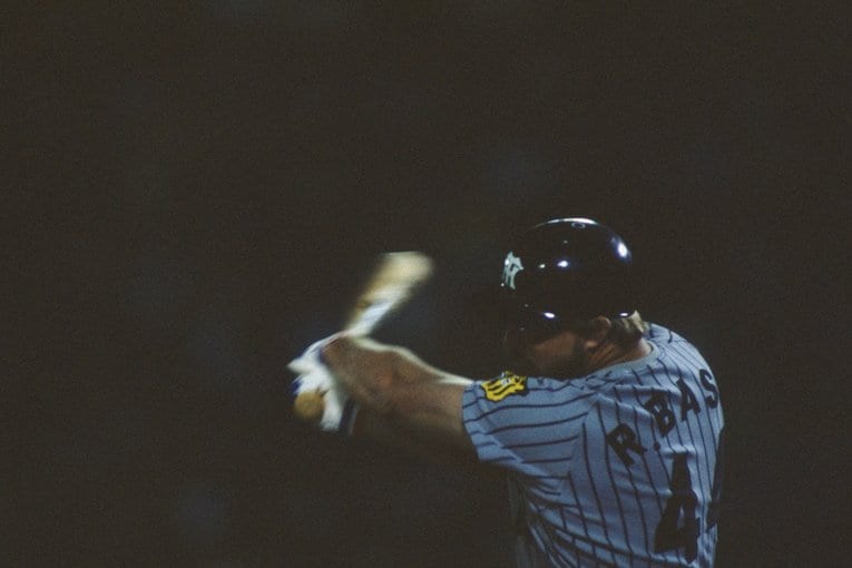 85年、打率.350、54本塁打、134打点のバースは86年にも三冠王に輝いた　©BUNGEISHUNJU