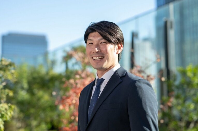 16年のプロ生活の末にバットを置いた「野球が天職の男」大田。ジャイアンツのアカデミーコーチとして第二の人生のスタートを切る（撮影／読売新聞ビルにて）　©Miki Fukano