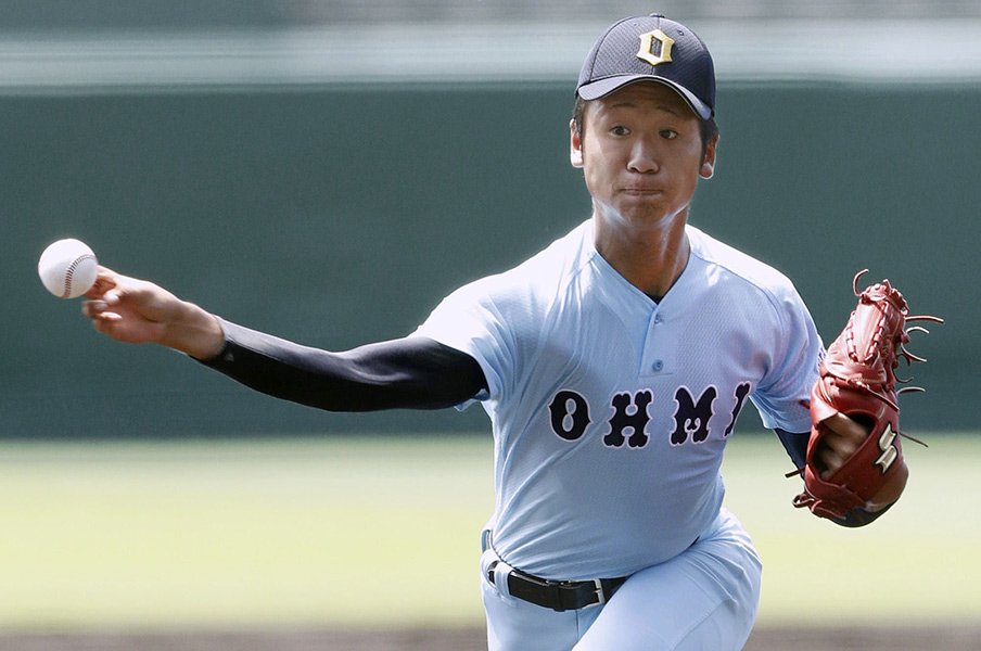 智辯和歌山を抑えた「4本の矢」。近江・多賀監督は継投マスター。<Number Web> photograph by Kyodo News
