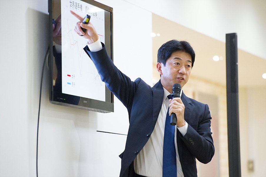 松下浩二が進める卓球「Tリーグ」。マーケット対象は“世界一”の中国。<Number Web> photograph by Yuki Suenaga