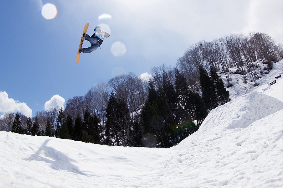 人気作家・東野圭吾が作り出した夢の祭典「スノーボードマスターズ」。＜Number Web＞ photograph by SBM／Shigeki Yamamoto