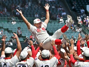 「プロにするか、美容師の道に進むか…」“甲子園優勝”智弁和歌山を「最も苦しめた男」の進路はどうなった？ 公立校151キロ右腕の“決意”のワケ