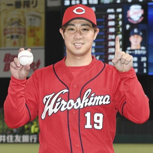 広島東洋カープ・野村祐輔　新人王受賞記念ユニフォーム　Мサイズ 広島東洋カープ・野村祐輔 新人王受賞記念ユニフォーム Мサイズ