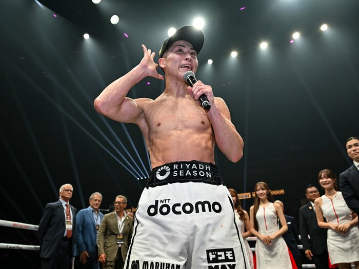 「衰えただの、ピーク過ぎただの…」井上尚弥本人も感じていた“アフマダリエフ戦前の異様な空気”のナゾ…限界説を覆した完勝のウラに「敗者の誤算」＜Number Web＞ photograph by Hiroaki Finito Yamaguchi
