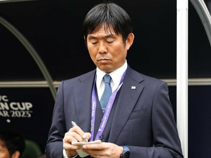 「森保は漢字の間違いが多くてね…」“じつは勉強が苦手だった”森保一監督を変えた新人時代…恩師が明かす「“森保メモ”はこうして生まれた」<Number Web> photograph by AFLO