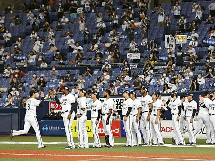 ビールの売り子はいるけど、まるで昭和のパ・リーグ 「5000人」観戦に見た原点<Number Web> photograph by Kyodo News