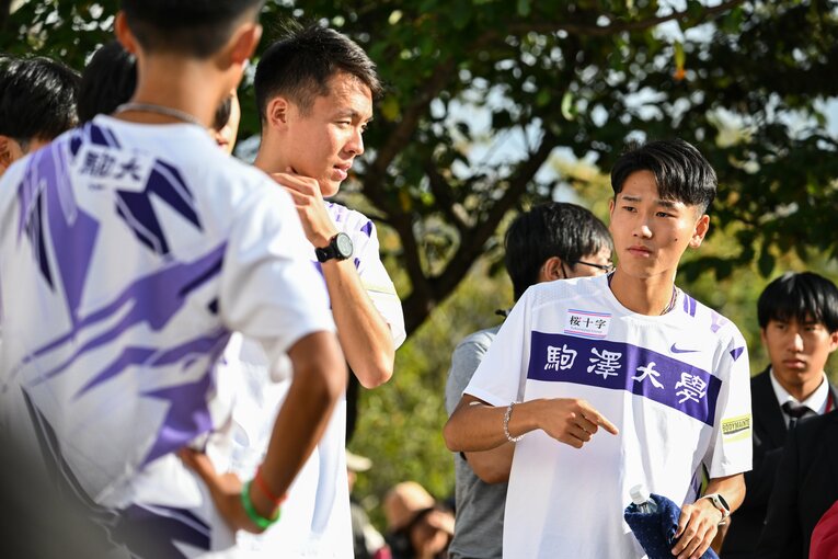 1区を走った篠原（右）、2位のIVY（アイビー）リーグ選抜に8秒差を付け、警戒していた他校と20秒以上の差をつけた　©Nanae Suzuki