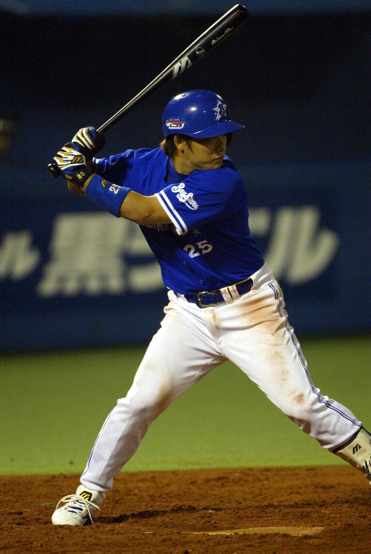2003年、ルーキー時代の村田修一。この年25本塁打を放った　©Tamon Matsuzono