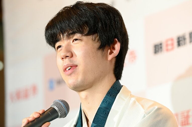 名人戦第5局を制した藤井聡太・新名人　©Keiji Ishikawa
