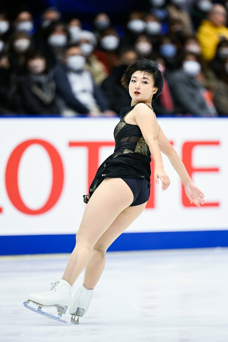 「天使と悪魔が戦ってて…」世界女王・坂本花織22歳が五輪メダル後のシーズンで抱える葛藤「今季あらゆる場面で、悪魔が言うんです」(16)