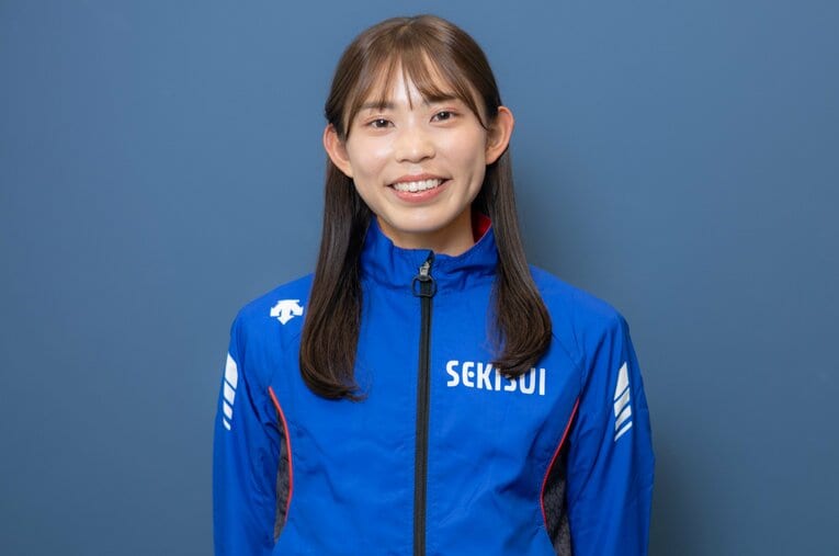 今年の4月から積水化学に入社した女子陸上の道下美槻。駅伝でも日本一の強豪チームだが、本人は「中距離ランナー」のプライドを語る ／ photograph by Nanae Suzuki