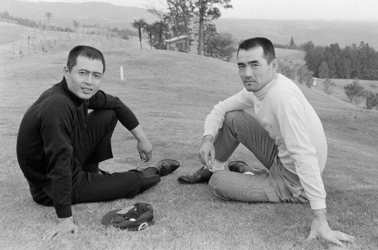 昭和のプロ野球の象徴ともいえる巨人の王貞治と長嶋茂雄。全盛期のONと対戦した松岡弘は「とにかく重圧がすごかった」と当時を振り返る ／ photograph by JIJI PRESS