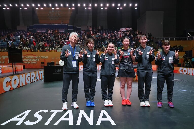 アジア選手権での記念写真　©Getty Images